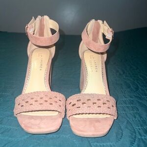 Nude pink heels, size 5 women's. Worn only once